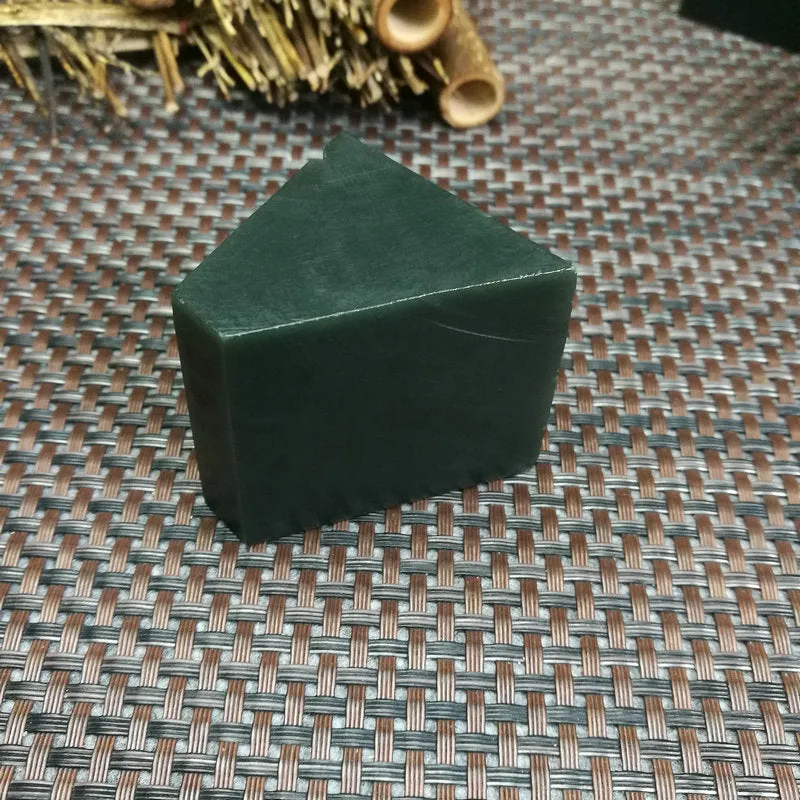 Natural Kunlun Jade Rough Nephrite Raw (141g,4.3X4.2x4cm)