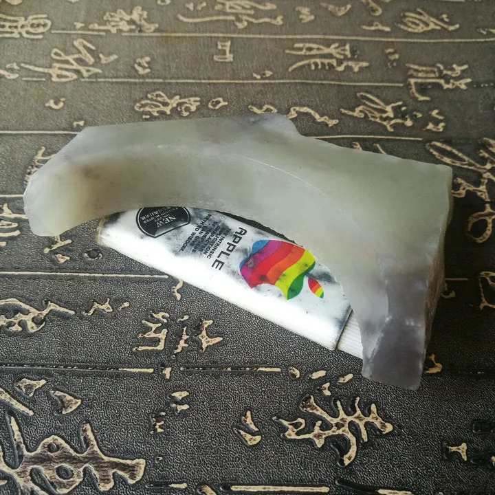 Natural Kunlun Jade Rough Nephrite Raw (149g, 6.5X6X1.8cm)