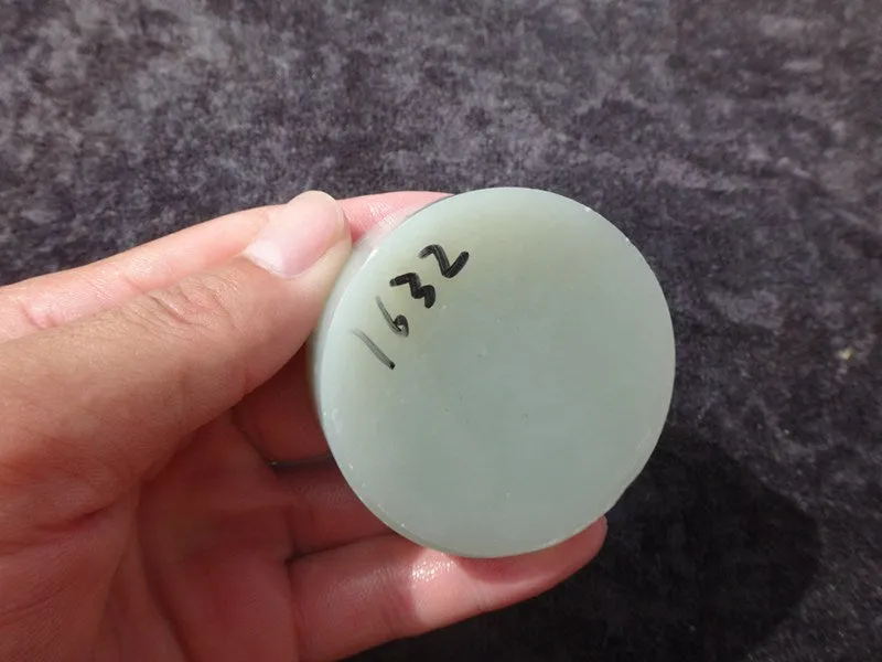Natural Kunlun Jade Rough Nephrite Raw (151g, 5.4X5.4X2cm)