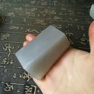 Natural Kunlun Jade Rough Nephrite Raw (180g, 6X3.3X3cm)