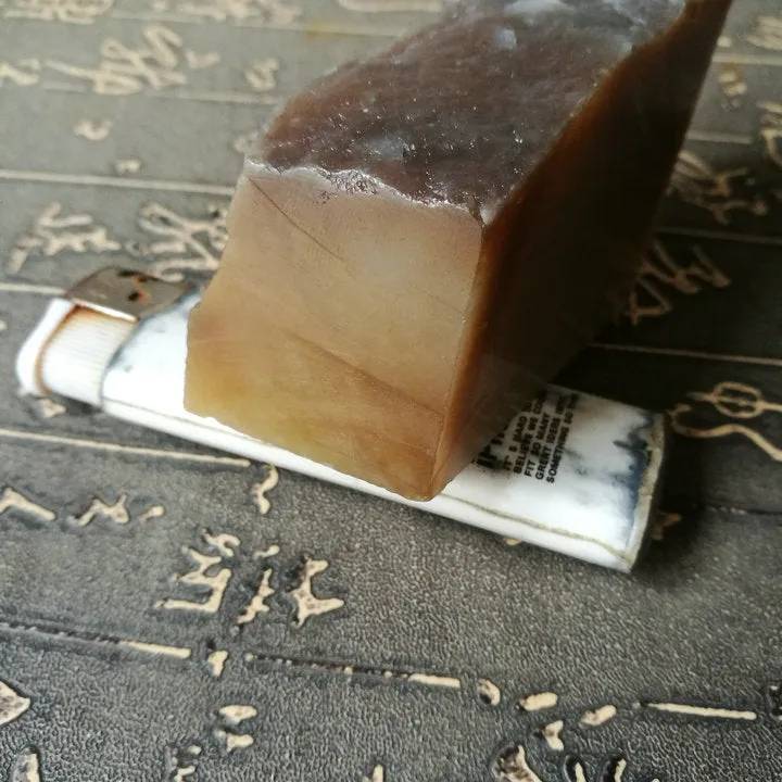 Natural Kunlun Jade Rough Nephrite Raw (181g, 6X3X2cm)