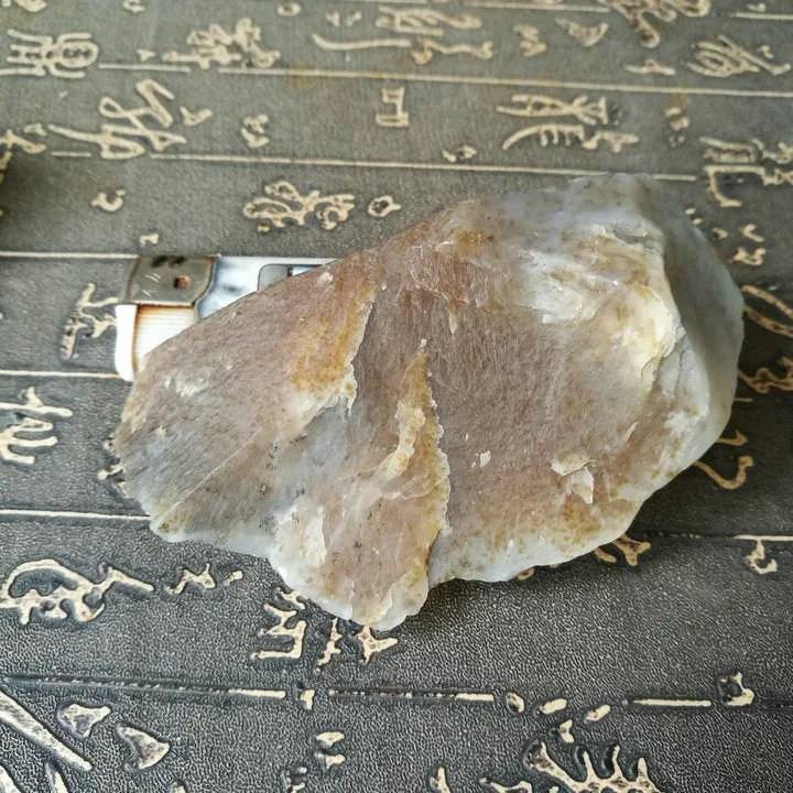 Natural Kunlun Jade Rough Nephrite Raw (186g, 9.5X4.5X2.6cm)