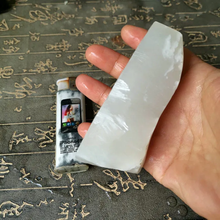 Natural Kunlun Jade Rough Nephrite Raw (202g, 10X4X2.5cm)