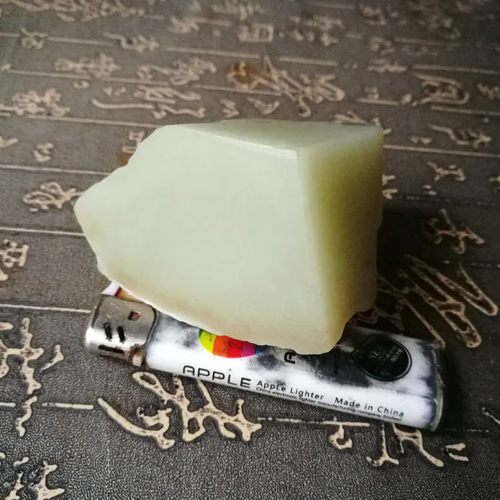 Natural Kunlun Jade Rough Nephrite Raw (264g, 6X6X4cm)