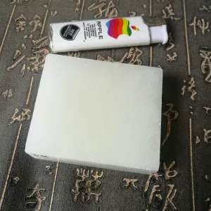 Natural Kunlun Jade Rough Nephrite Raw (265g, 7X6X2.1cm)