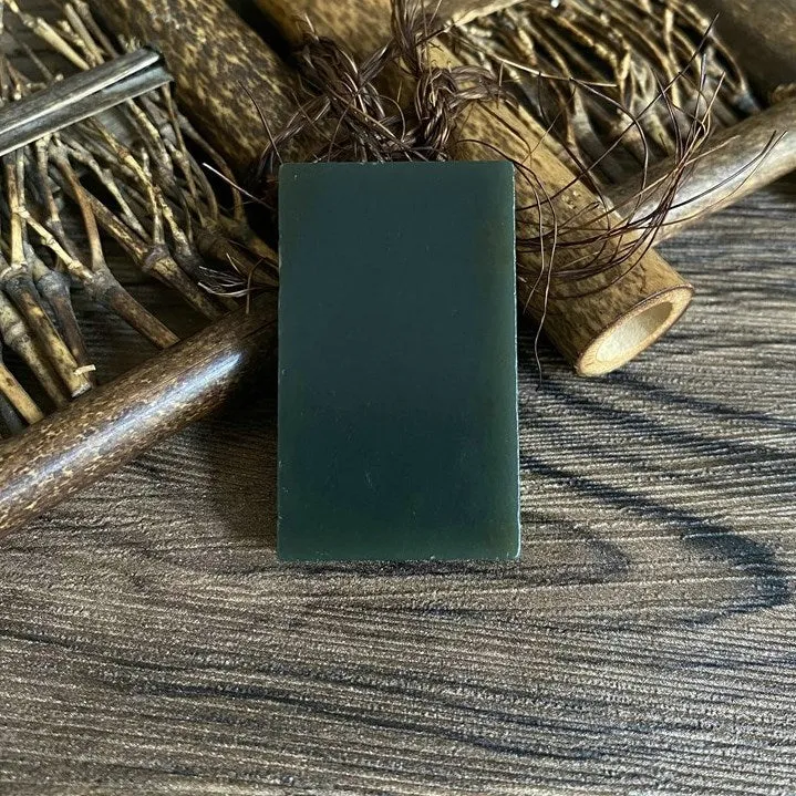 Natural Kunlun Jade Rough Nephrite Raw (26g,4.3X2.6X0.8cm)