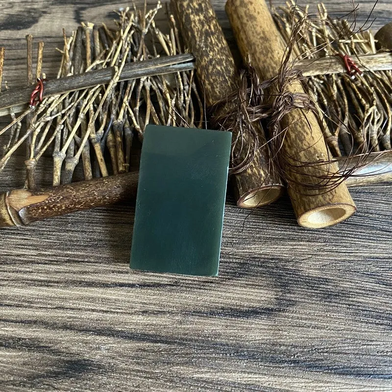 Natural Kunlun Jade Rough Nephrite Raw (26g,4.3X2.6X0.8cm)