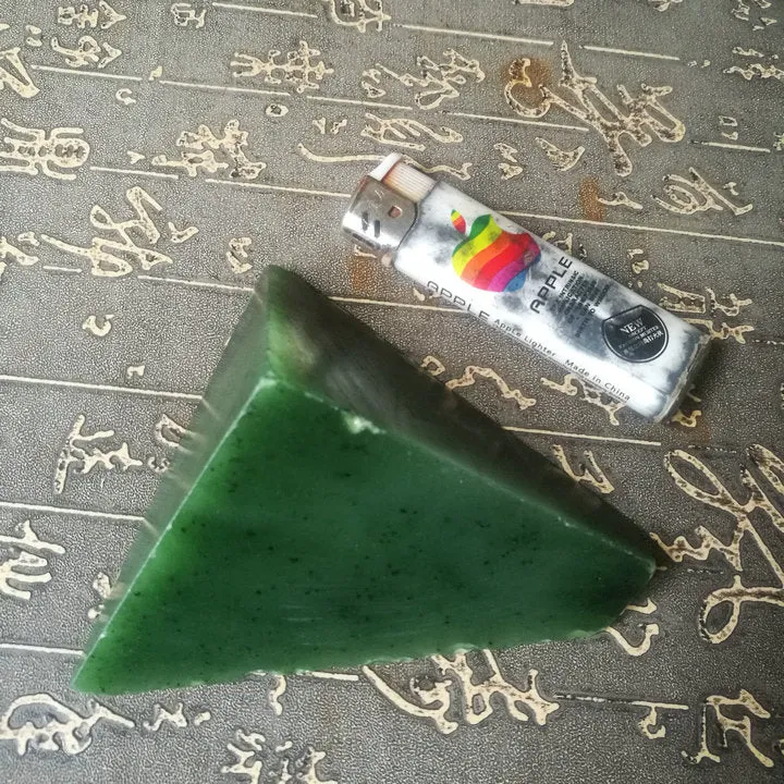 Natural Kunlun Jade Rough Nephrite Raw (276g, 8X6X4.8cm)