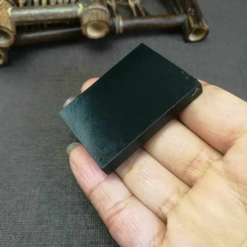 Natural Kunlun Jade Rough Nephrite Raw (30g,4.7X3.5X0.6cm)