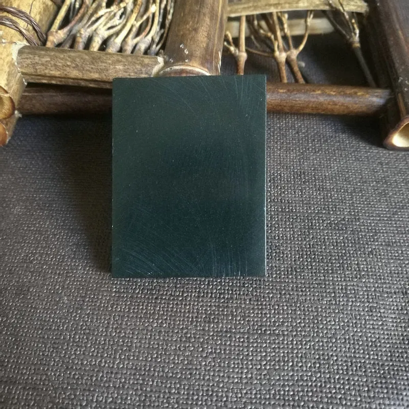 Natural Kunlun Jade Rough Nephrite Raw (30g,4.7X3.5X0.6cm)