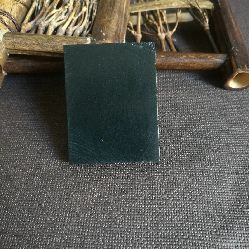 Natural Kunlun Jade Rough Nephrite Raw (30g,4.7X3.5X0.6cm)
