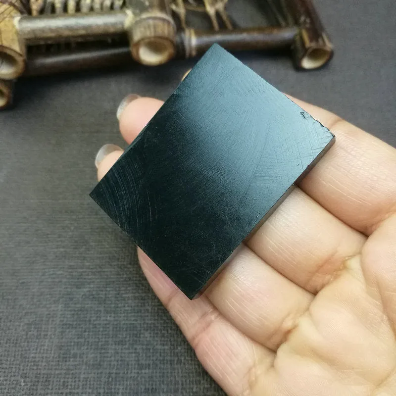 Natural Kunlun Jade Rough Nephrite Raw (30g,4.7X3.5X0.6cm)