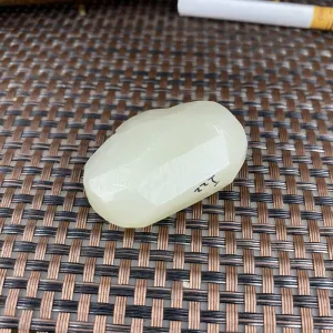Natural Kunlun Jade Rough Nephrite Raw (32g,4.1X3.0X1.5cm)
