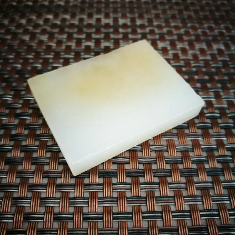 Natural Kunlun Jade Rough Nephrite Raw (37g, 4.7X3.5X0.8cm)