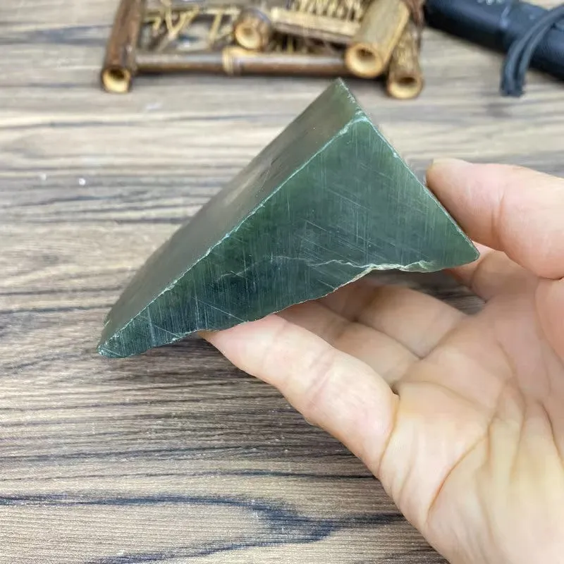 Natural Kunlun Jade Rough Nephrite Raw (441g,7.2X8.0X5.4cm)