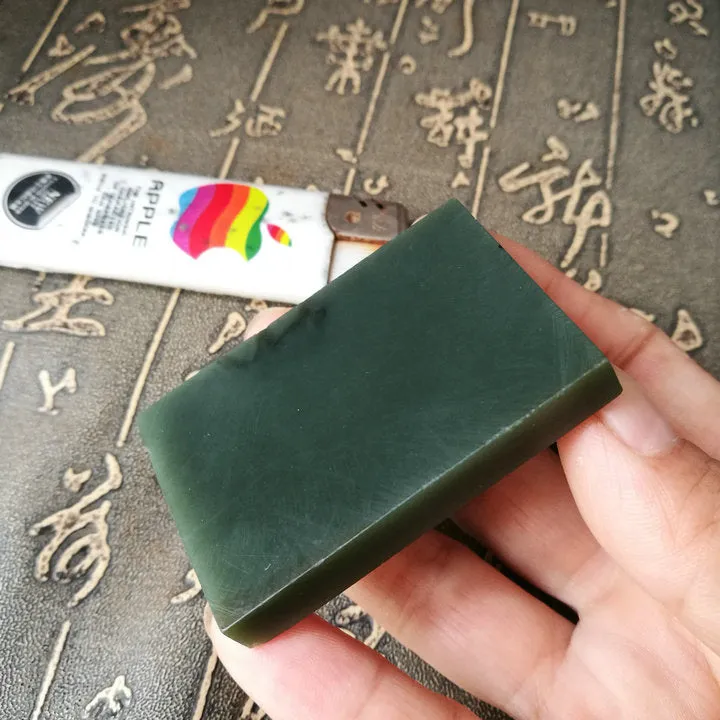 Natural Kunlun Jade Rough Nephrite Raw (47g, 5X4X0.7cm)