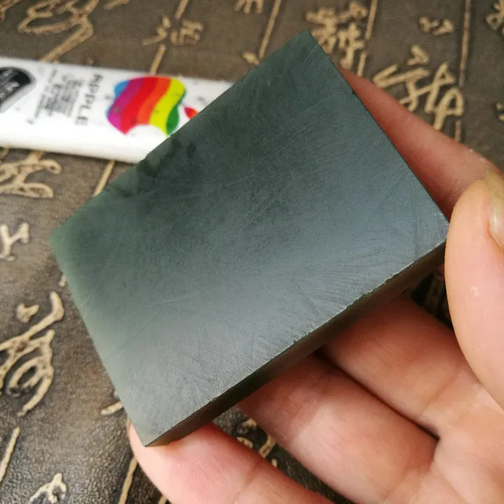 Natural Kunlun Jade Rough Nephrite Raw (47g, 5X4X0.7cm)