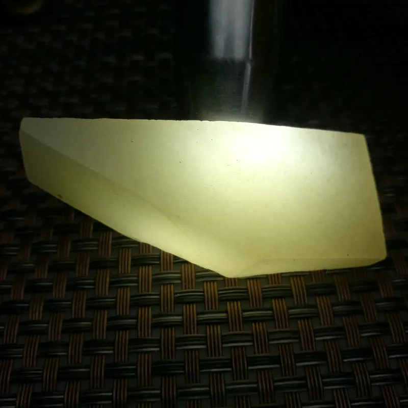 Natural Kunlun Jade Rough Nephrite Raw (55g, 6.3X2.5X2.1cm)
