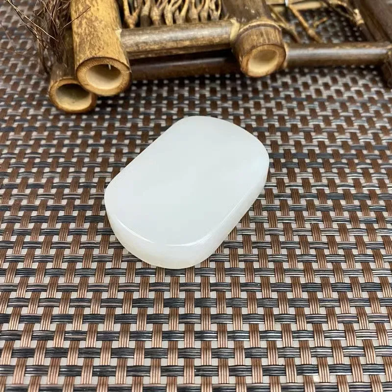 Natural Kunlun Jade Rough Nephrite Raw (57g,5.0X3.4X1.3cm)