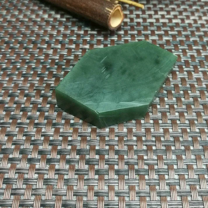 Natural Kunlun Jade Rough Nephrite Raw (60g,6.3X4X1.5cm)