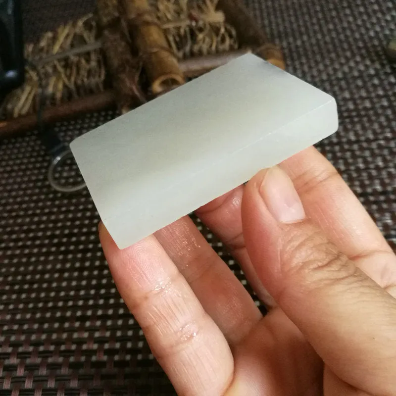 Natural Kunlun Jade Rough Nephrite Raw (64g, 5.9X4X0.9cm)