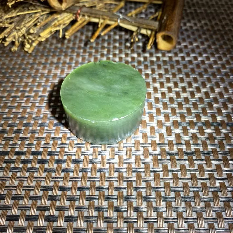 Natural Kunlun Jade Rough Nephrite Raw (76g,4.1X1.8cm)