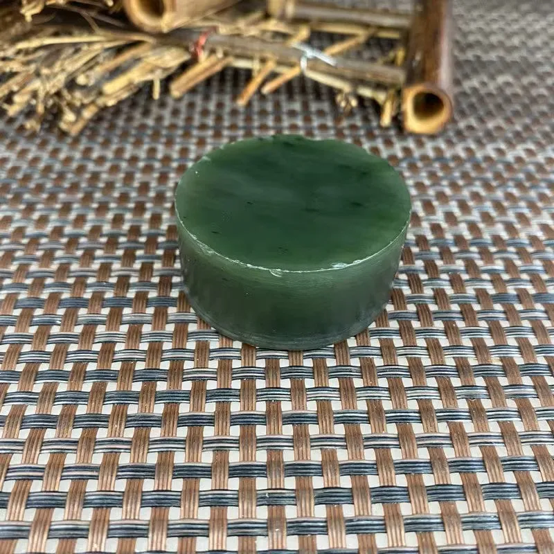 Natural Kunlun Jade Rough Nephrite Raw (76g,4.1X1.8cm)