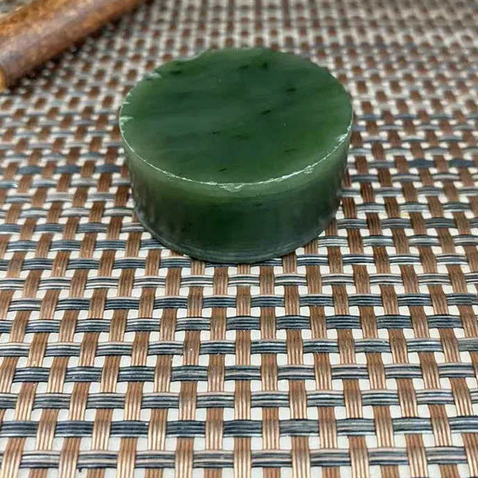 Natural Kunlun Jade Rough Nephrite Raw (76g,4.1X1.8cm)
