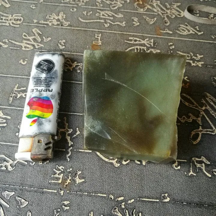 Natural Siberian Jade Rough Nephrite Raw (287g, 6.5X3.5X1.5cm)