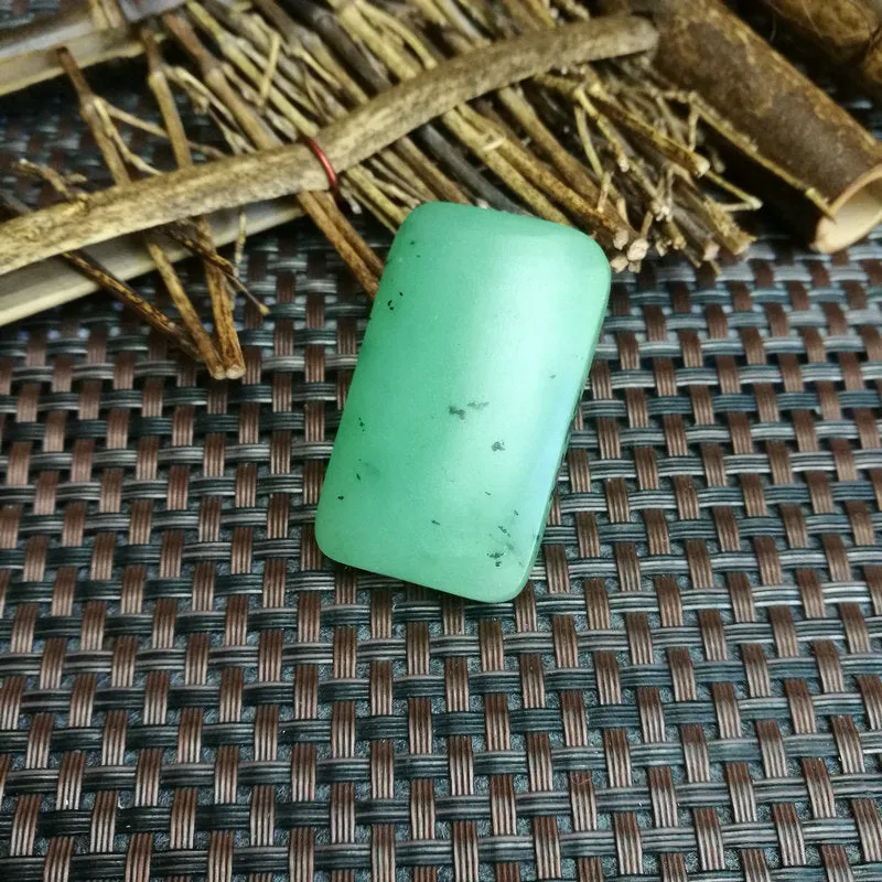 Natural Siberian Jade Rough Nephrite Raw (30g,4.2X2.5X1.2cm)