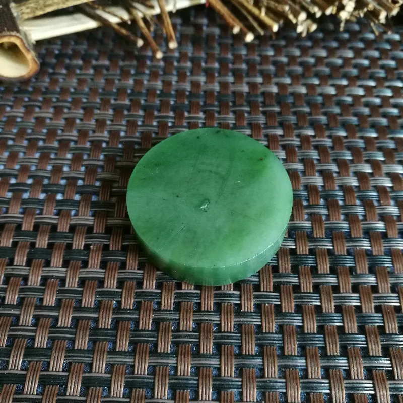 Natural Siberian Jade Rough Nephrite Raw (3.5X0.9cm)