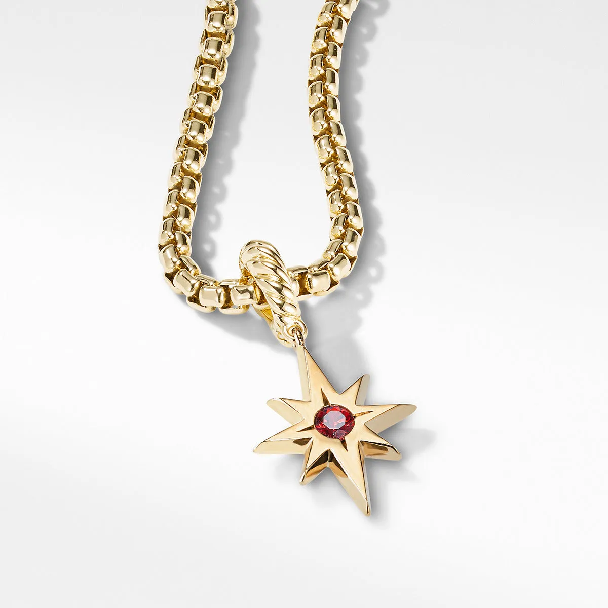North Star Birthstone Amulet in 18K Yellow Gold with Garnet