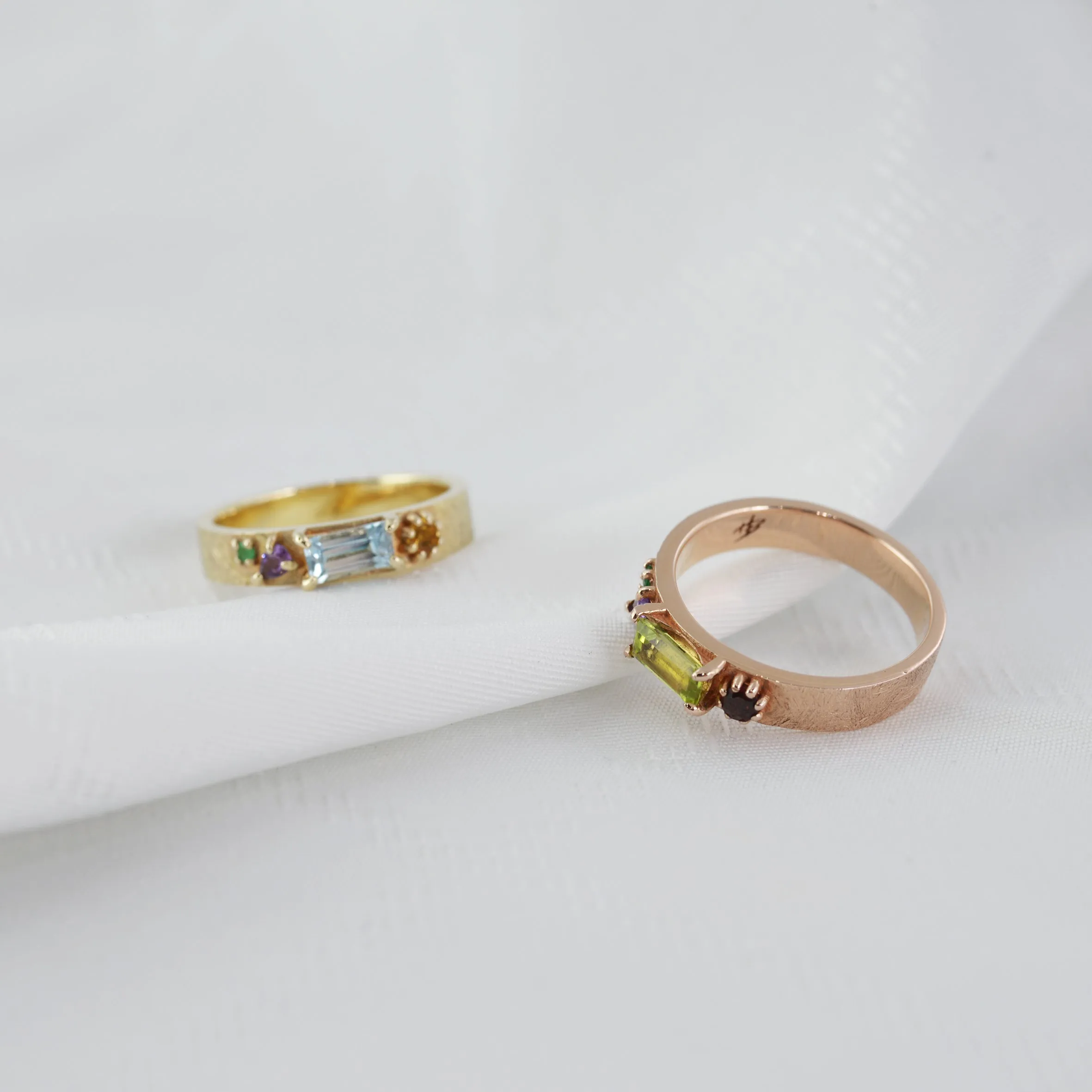 Throne Ring - 14K/ 18K Gold