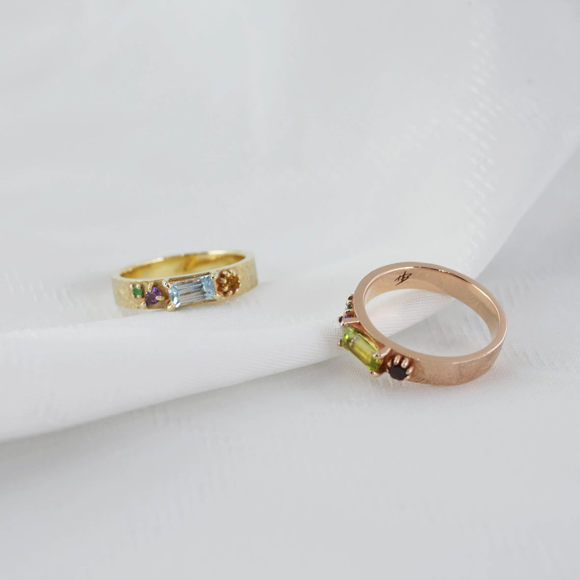 Throne Ring - 14K/ 18K Gold